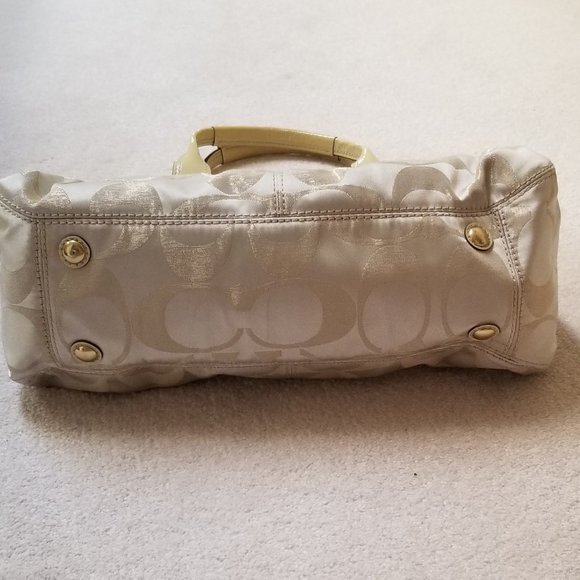 Coach purse - Picture 4 of 10